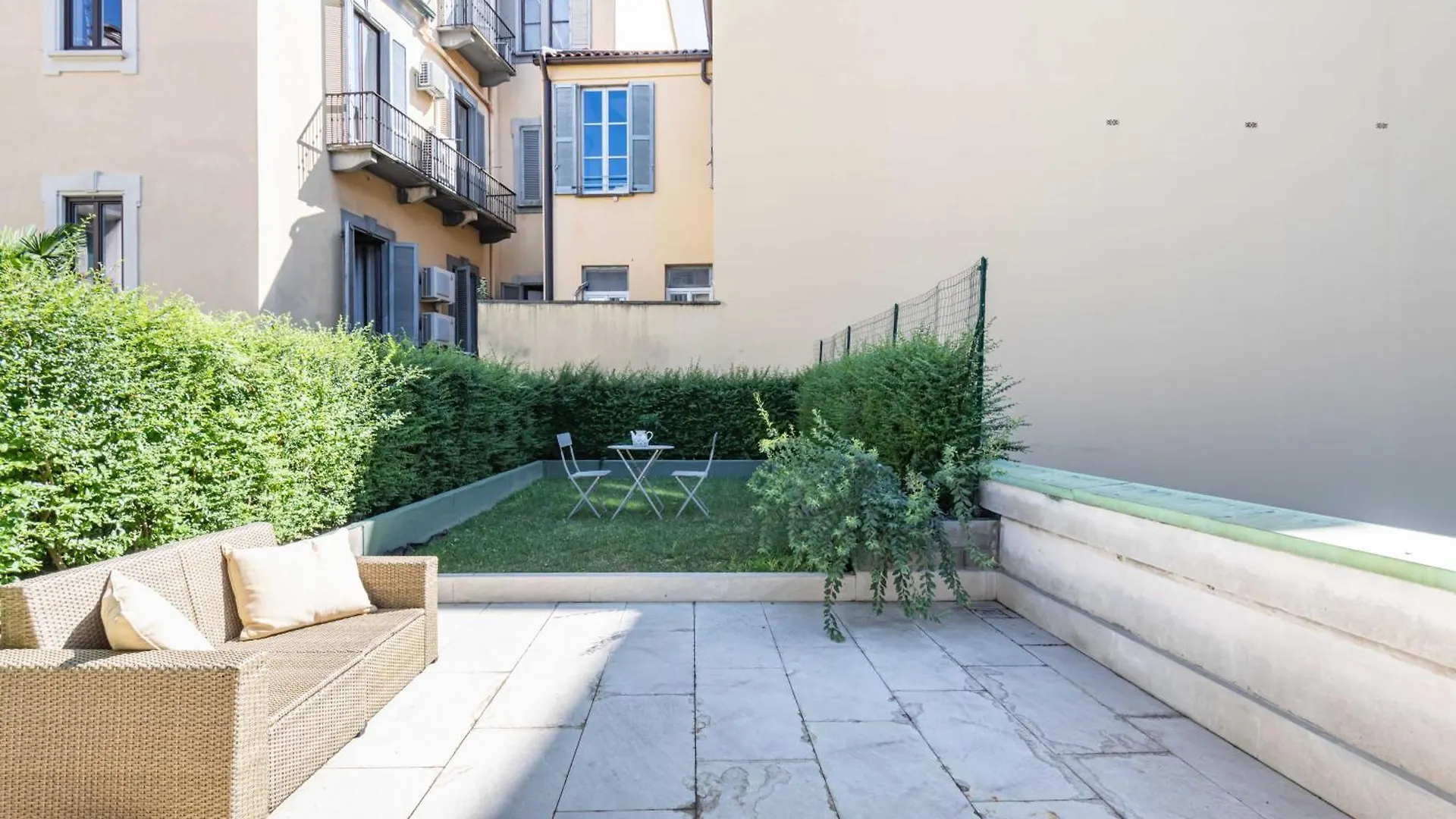 Апартаменты Easylife - Raffinato Appartamento A Due Passi Dal Castello Sforzesco Милан